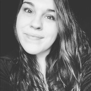 Meet your Posher, Kayela